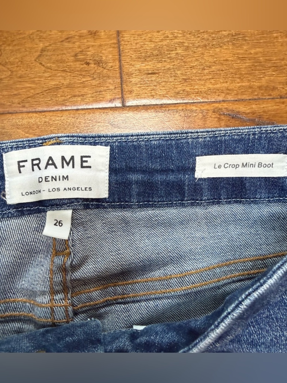 FRAME Le Crop Mini Boot Jeans Sz 26 Distressed Raw Hem Crop - Picture 7 of 8